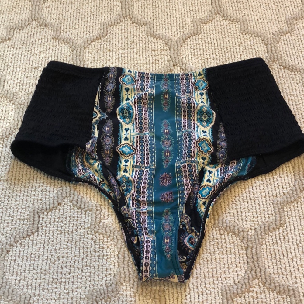 Bikini bottoms